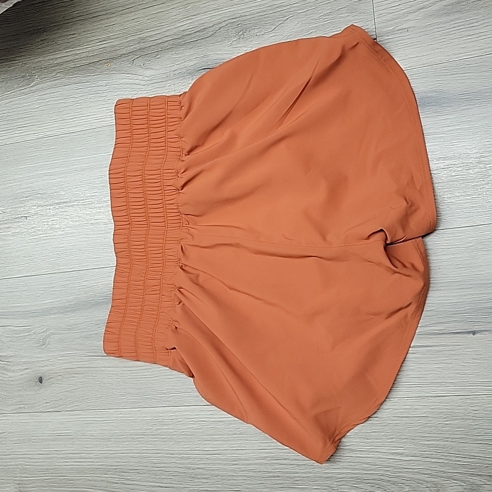NIKE WOMEN'S SHORTS. - Picture 4 of 6